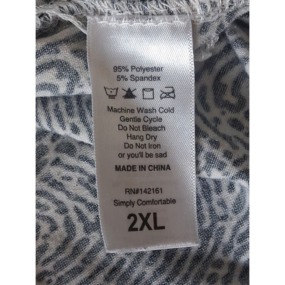 LuLaRoe Womens Black and White T-shirt Short Sleeve Scoop Neck Size 2XL - Picture 7 of 7
